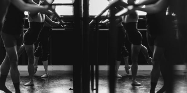 Dansers in de dansschool. Foto: unsplash